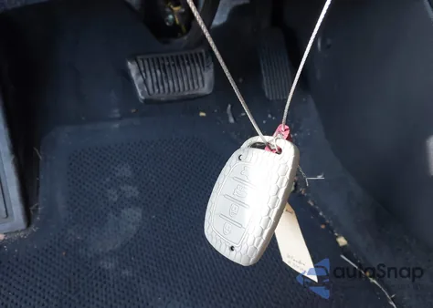 2020 Hyundai Elantra Value Edition z USA, uszkodzony, nr VIN 5NPD84LF9LH617339